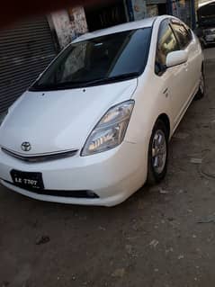 Toyota Prius 2010 import 2014 Lahore registered