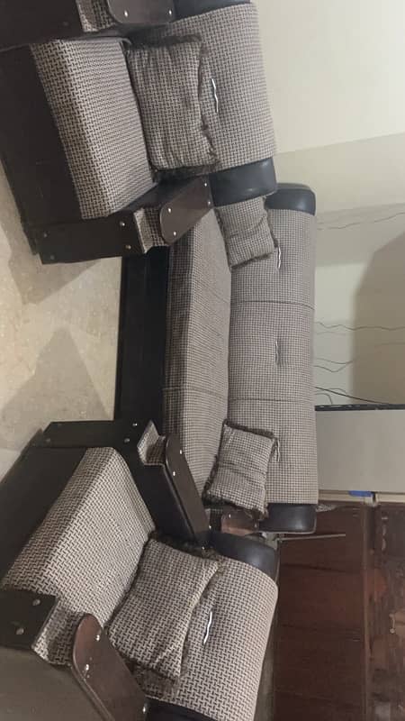 Office sofas 5 seater 1