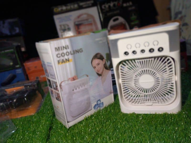 Portable Ice Cooler Fan Air Conditioner Mini Fan 1