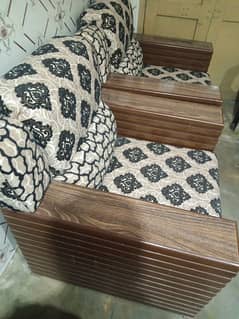 Sofa Set 5 seater 8 month used