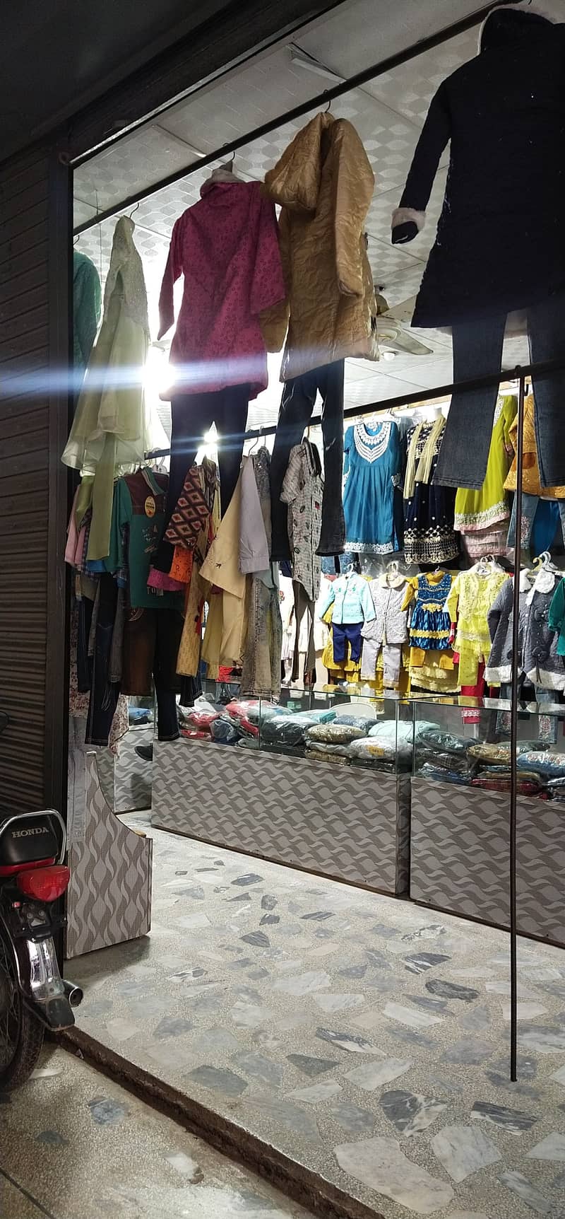 Running Business for Sale/Garments shop for sale 2