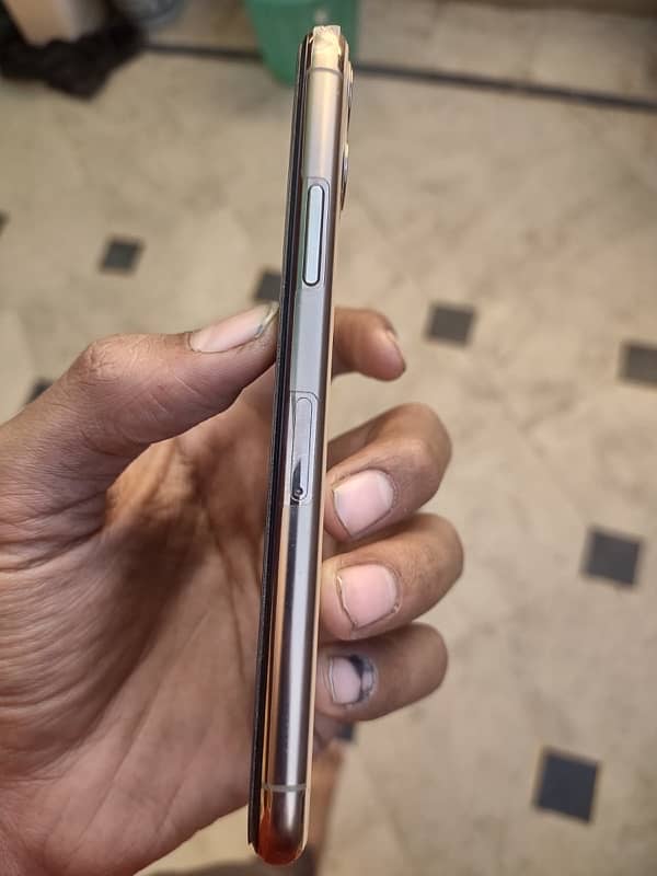 iphone 11 pro factory unlocked 1