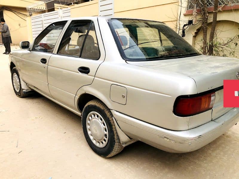 Nissan Sunny 1993 3