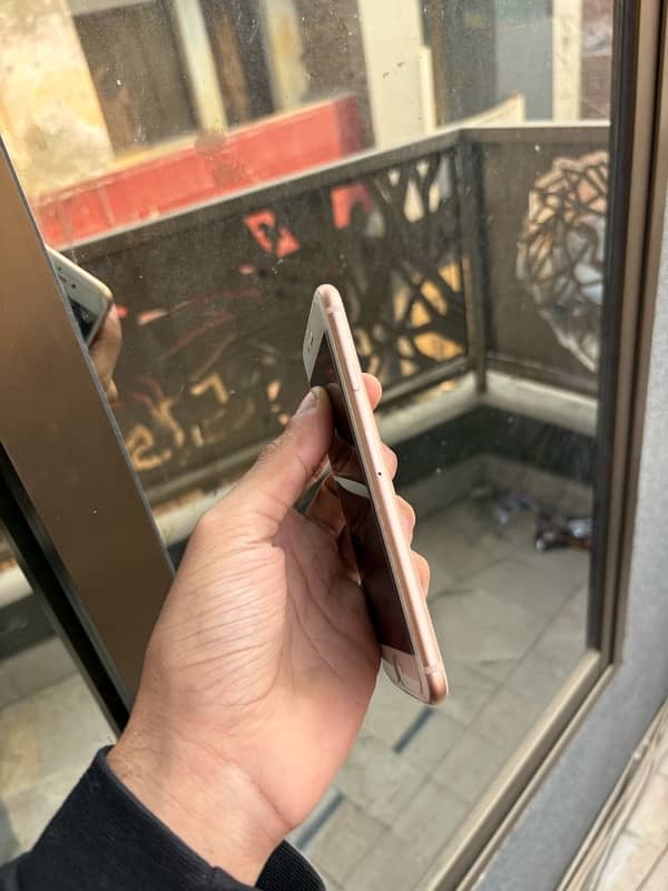 iPhone 8 pta approved kit only 64 gb urgent sale. 7