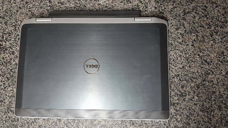 Dell Latitude E6320 Laptop 0