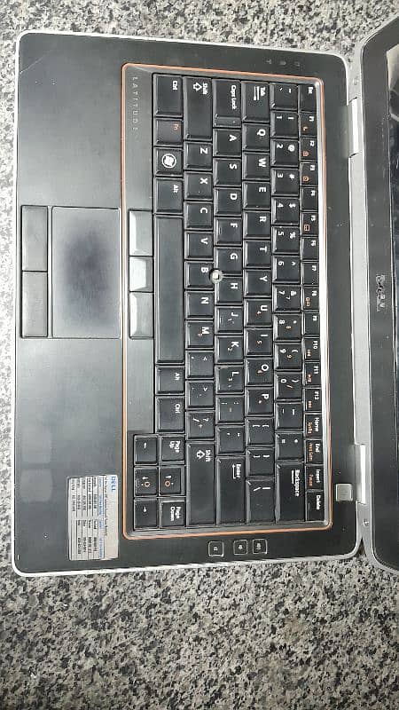 Dell Latitude E6320 Laptop 1