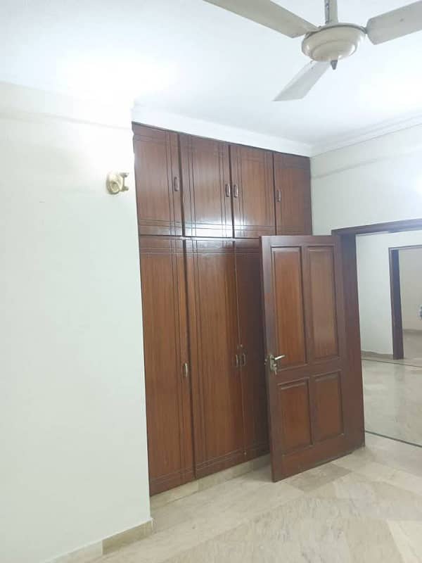 10 Marla Upper Portion For Rent 6