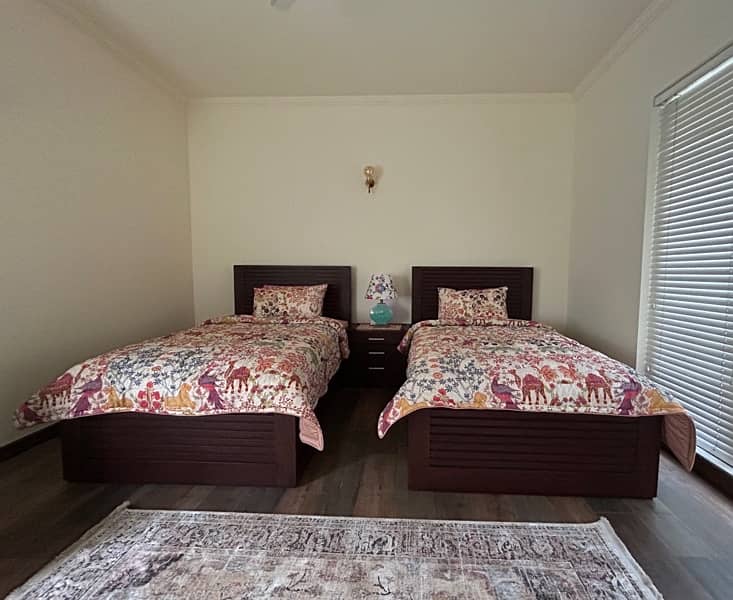 Solid Sheesham wood Twin beds Pair 0