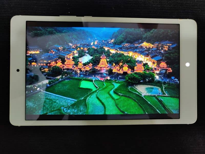 Beautiful Huawei MediaPad M3 Lite Tablet - Best for Content and Gaming 5