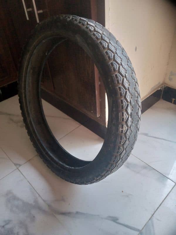 Cordial tyre 90/90-18 in Good condition 1