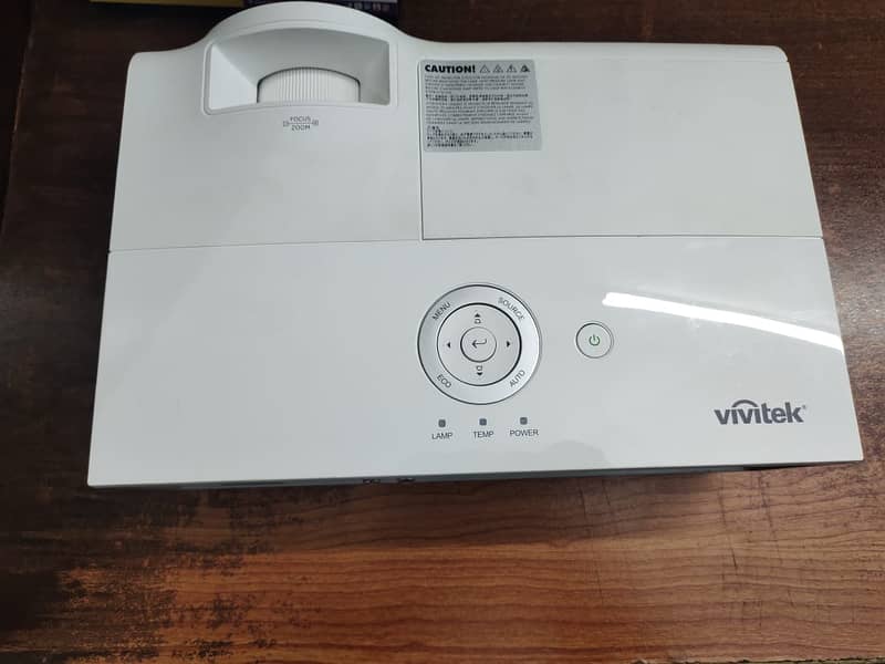 Vivitek DX831 Projector XGA Conference Room Projector 0