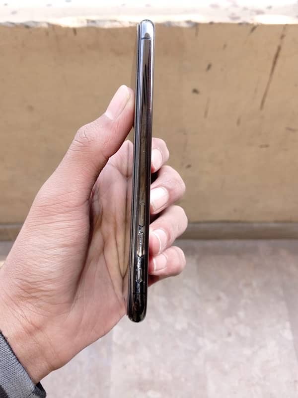 iphone Xs 64gb non pta for urgent sale 3