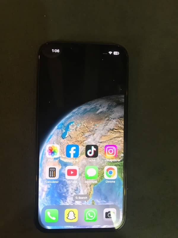 MINT CONDITION IPHONE 14 (factory unlocked) 2 months e-sim time 4