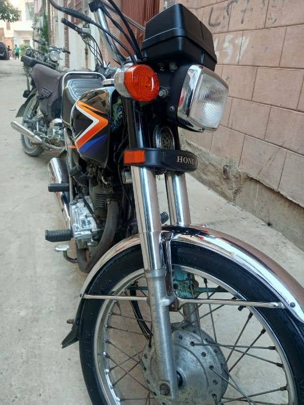 Honda cg 125 genuine condition 2018 karachi golden number -03323709556 1