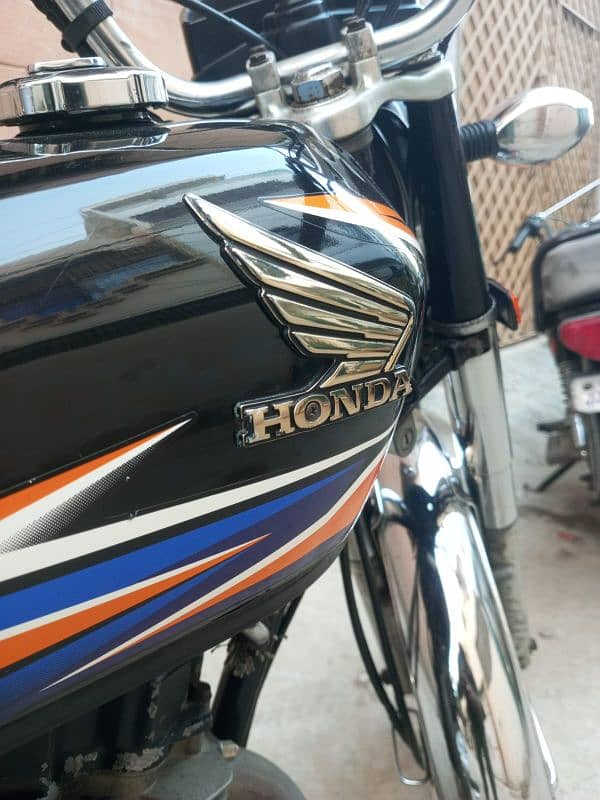 Honda cg 125 genuine condition 2018 karachi golden number -03323709556 2