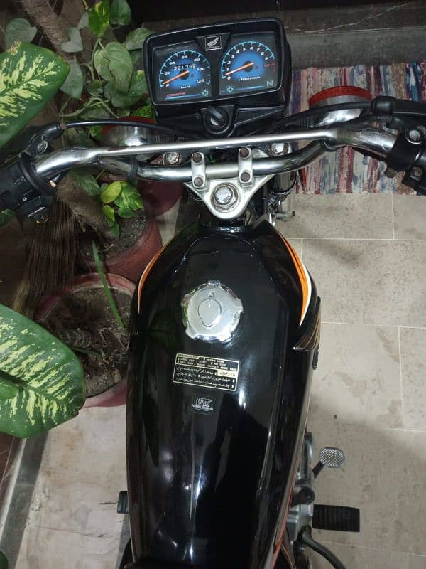 Honda cg 125 genuine condition 2018 karachi golden number -03323709556 8