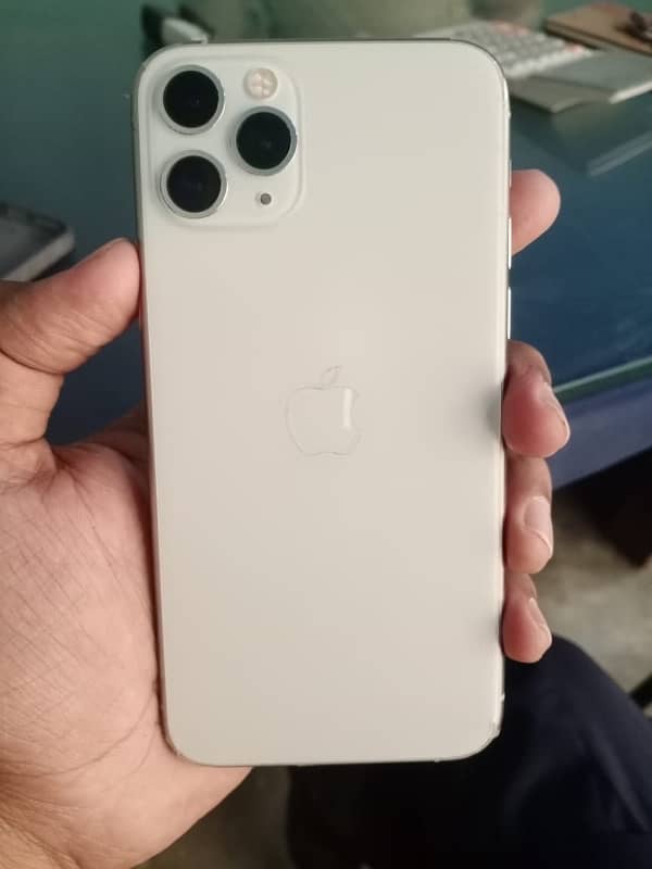 iphone 11 pro Pta approved 3