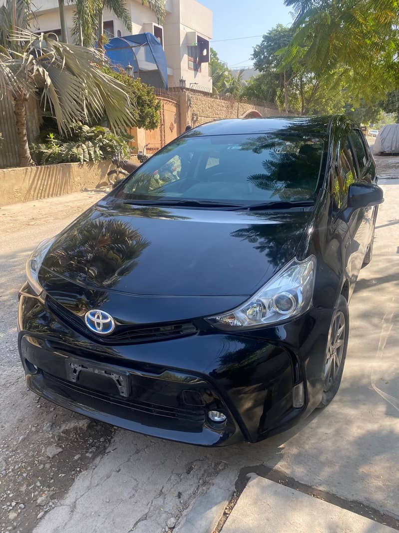 Toyota Prius Alpha 2016 2