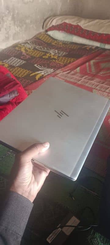 HP Elite book 840g6 condition 10 by 10 2