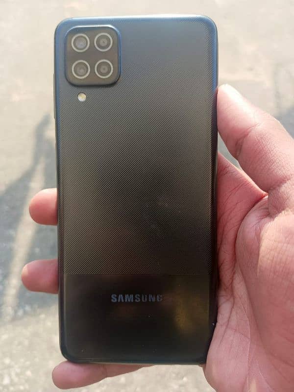 Samsung Galaxy A12 4/128 1