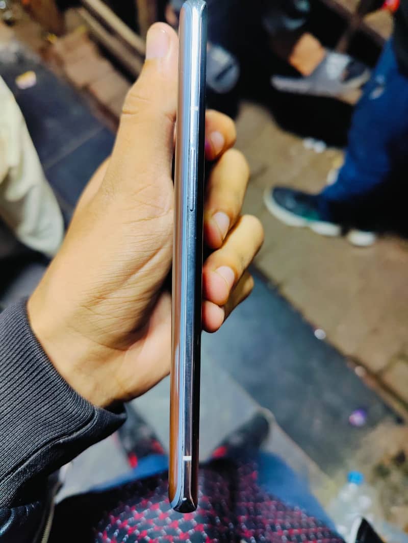 One Plus 9 Pro 4