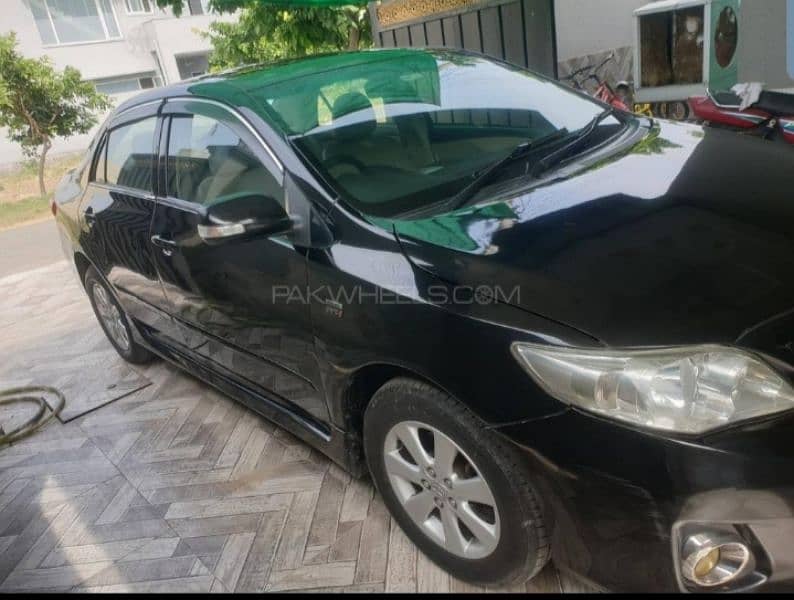 Toyota Corolla Altis 2011 8