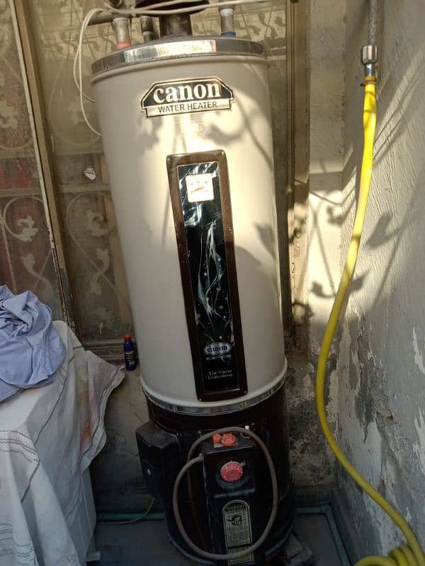 Canon 35 Gallon Electric and Gas Geyser  GWH-35SAT, Auto Ignition 2