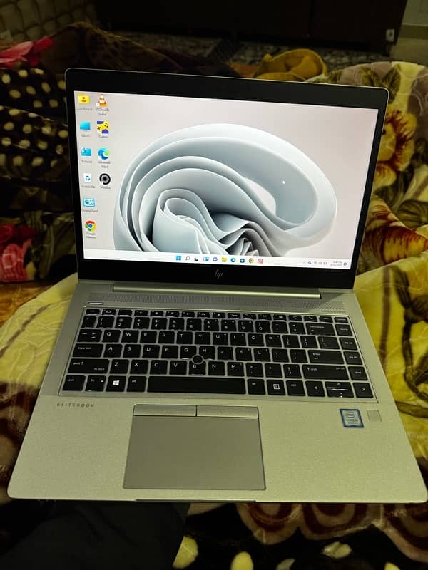 hp elitebook 840 G6 corei5 8gen 1