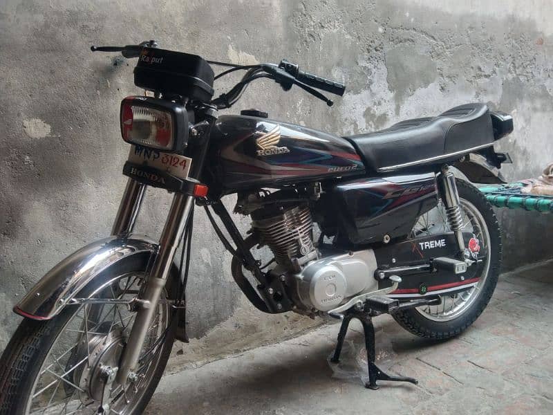 Honda 125 All ok 10 by 10 mob num 03106247910 2