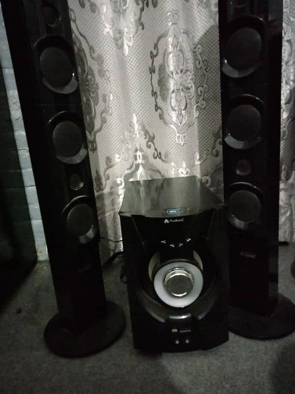 AUDIONIC speakers 2