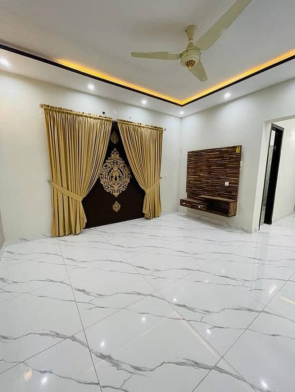 10 Marla Lower Portion Available For Rent In Gulbahar Block Bahria Town Lahore 2