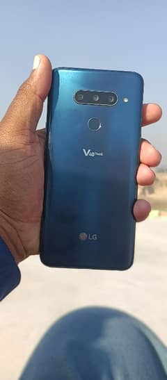 lg v40 thinq good conditon non pta.