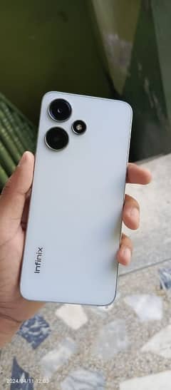 Infinix Hot 30 play