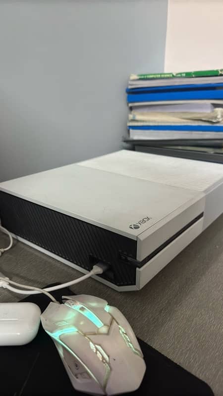 XBOX ONE 500 Gb SE WHITE 0