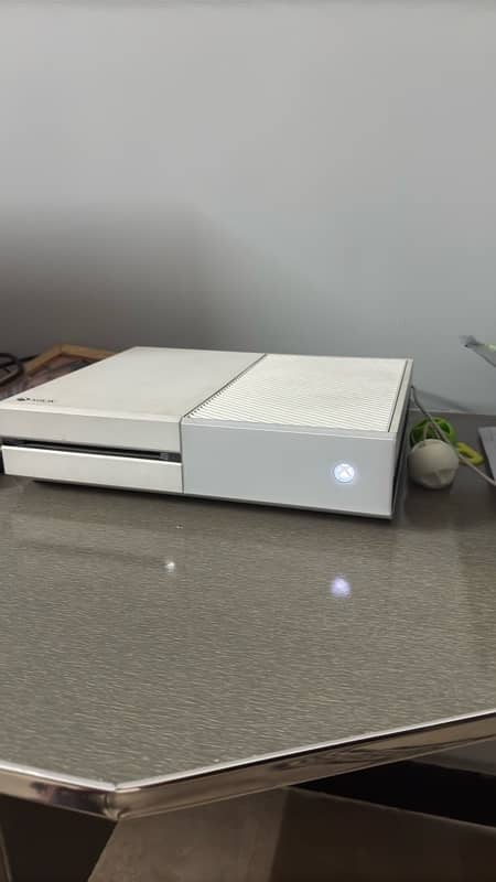 XBOX ONE 500 Gb SE WHITE 3