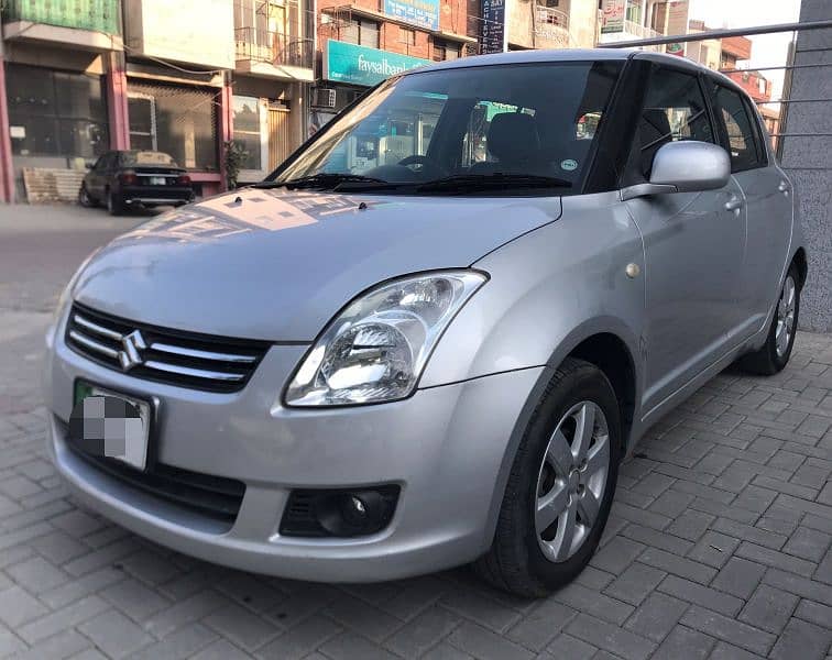 Suzuki Swift DLX 2015 (O333/4282/555) 2