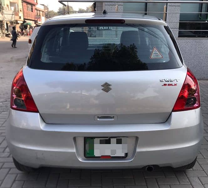 Suzuki Swift DLX 2015 (O333/4282/555) 3