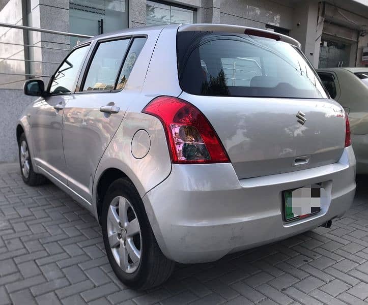 Suzuki Swift DLX 2015 (O333/4282/555) 5