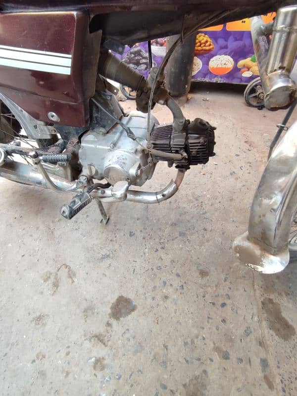 Sohrab Bike urgent sale reasonable price 2004 model Good engine 1