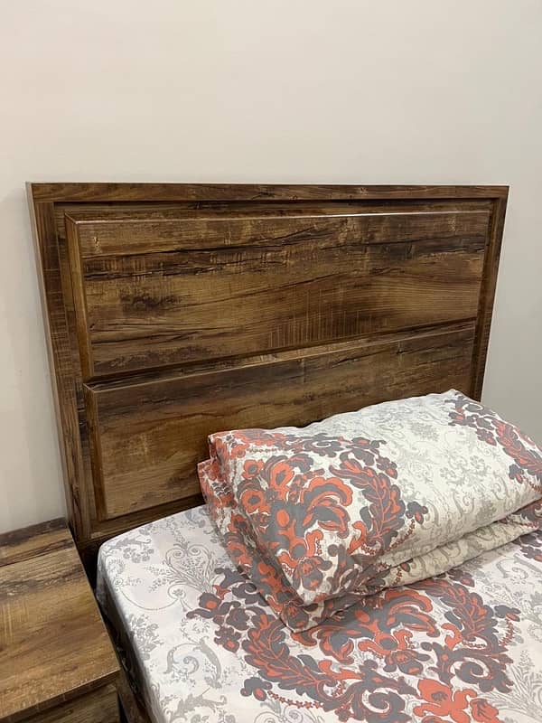 New wood finish bed 6