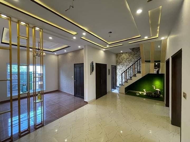 8 Marla Luxury House Available For Rent In Umar Block Bahria Town Lahore 0