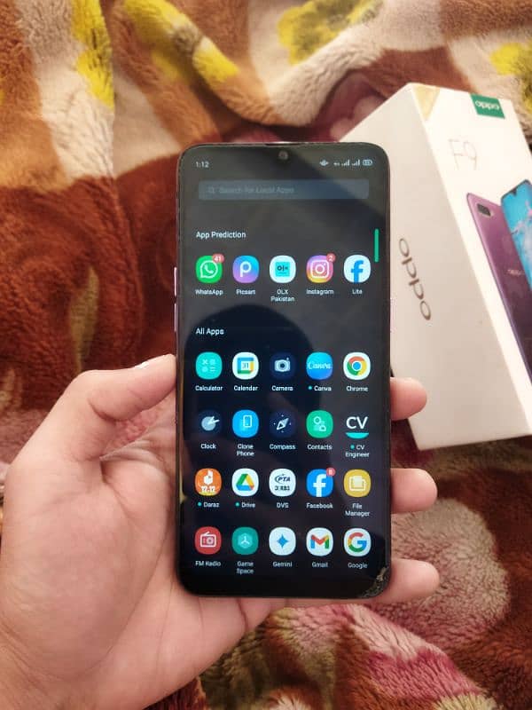 Oppo f9 4/64gb with box official 3