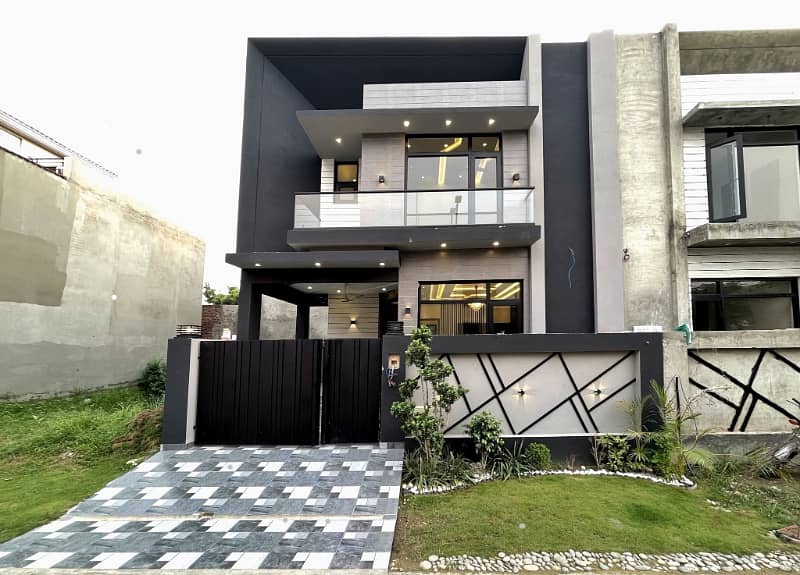 3 Years Installment Plan Luxury Designer House In Lake City Lahore 0