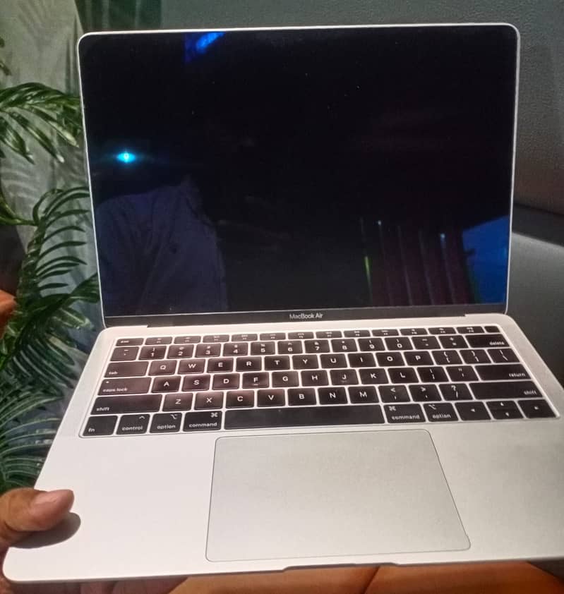 Mac Book Air 2019 (8/256GB) 7