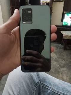 Vivo Y33s in good Condition for sale with box and charger orginal