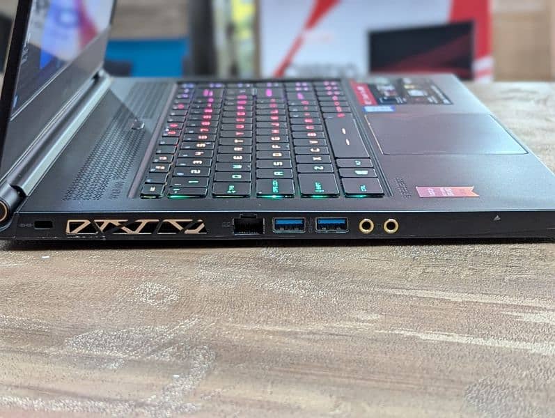 MSI gs65 stealth i7 8th gen gaming laptop 1