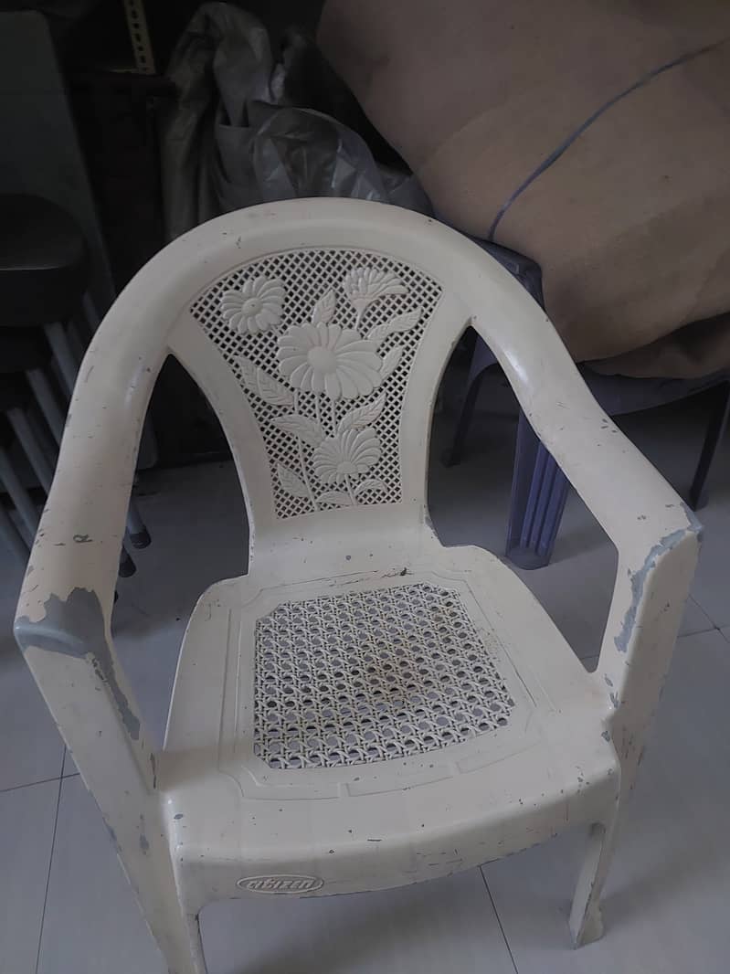 Plastic chair 1