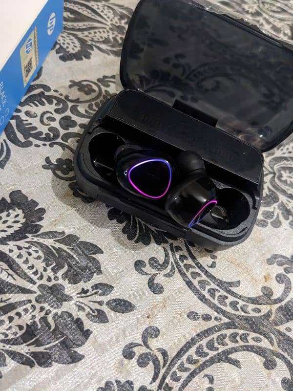 M10 TWS Wireless Bluetooth Earbuds 4