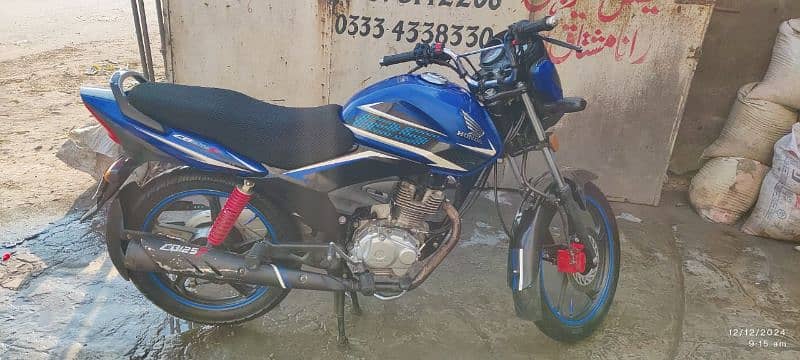 Cb125f 2021 model 1st owner up for sale 1