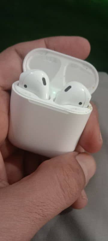 Apple Airpods 2